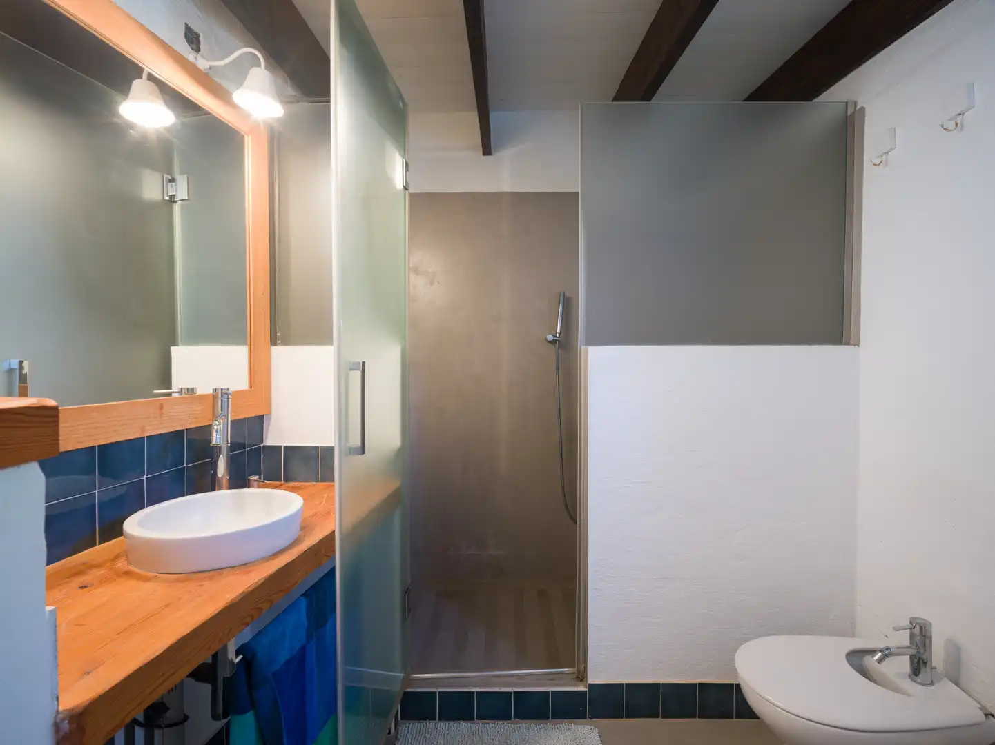 Bathroom of Houses for sale in Telde  with Heating, Private garden and Parquet flooring