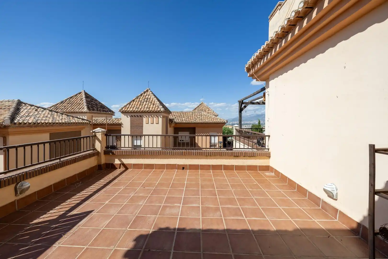 Adossat amb piscina en venda a Paseo PEDRO VERDE 2, imagen 17