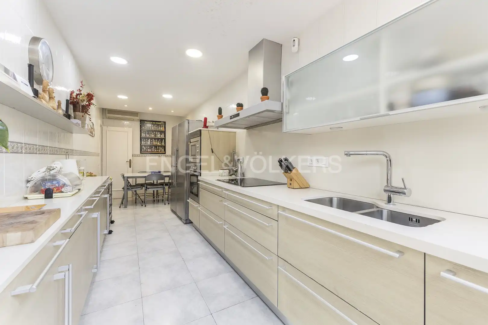 Cocina de Casa o chalet en venta en Barcelona con Calefacción, Jardín privado y Terraza