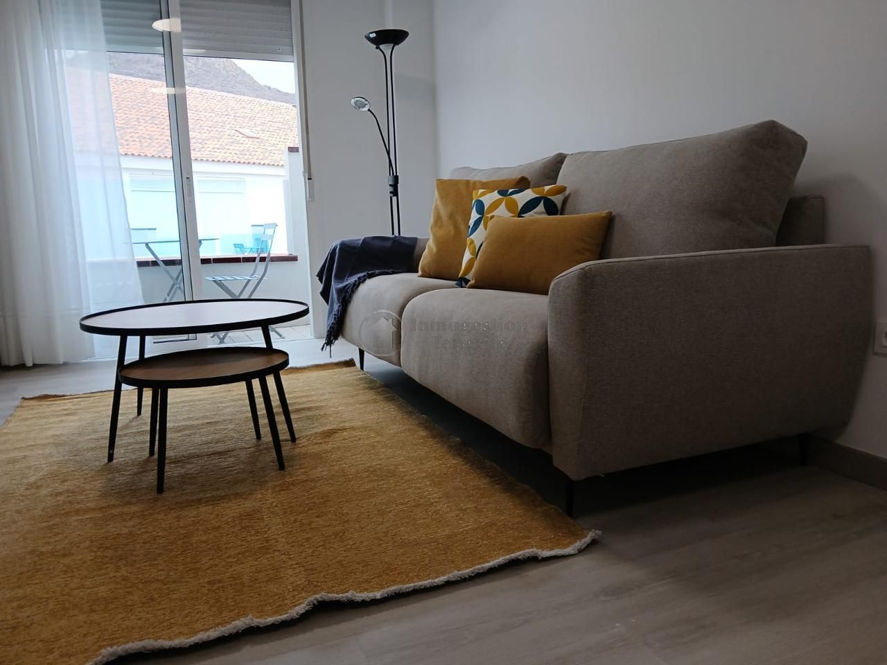 Sala de estar de Piso de alquiler en Arona con Amueblado, Balcón y Internet