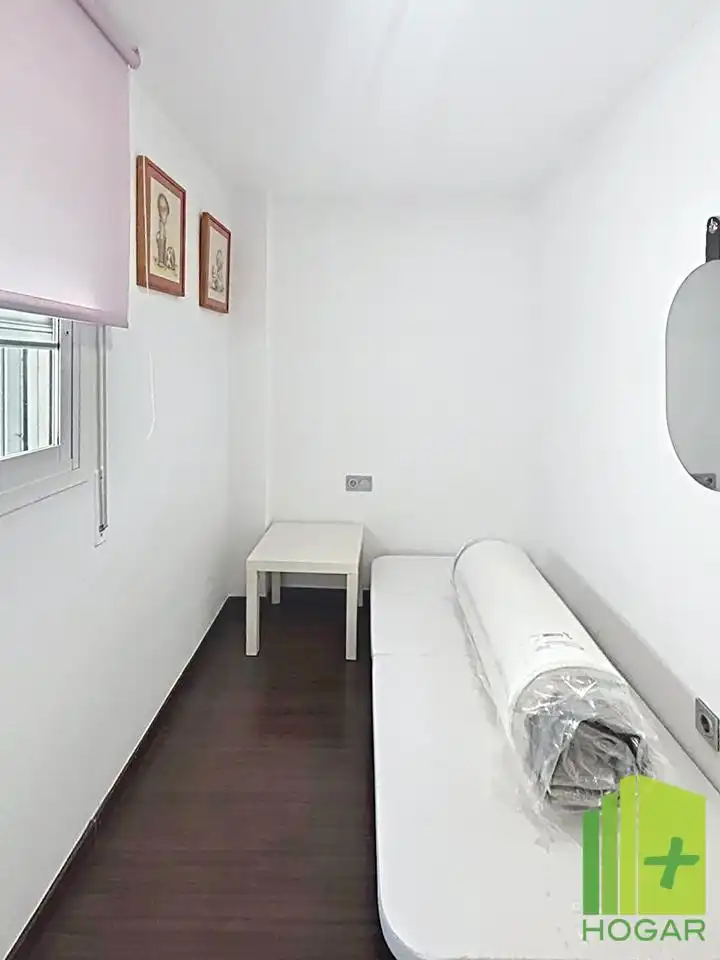 Habitación de Ático de alquiler en Jaén con Aire acondicionado, Terraza y Amueblado