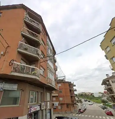 Piso en venta en Carrer CL GIRONA,2 Esc 3 Pl 1 Pt 01 Tordera (Barcelona) 2, imagen 2