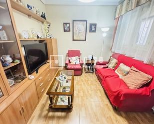 Living room of Flat for sale in  Madrid Capital  with Heating