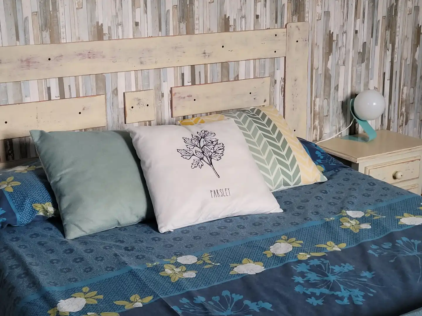 Habitación de Casa o chalet de alquiler en Castro-Urdiales con Calefacción, Jardín privado y Parquet