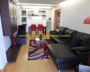 Living room of Flat to rent in Salamanca Capital  with Heating, Terrace and Furnished