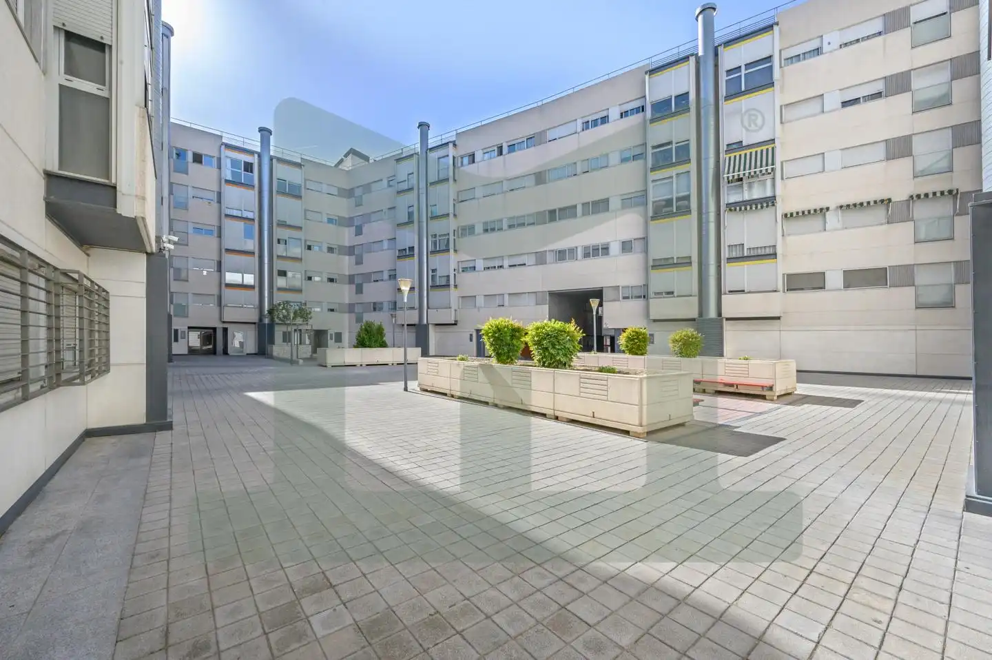 Außenansicht von Wohnung zum Verkauf in Parla mit Klimaanlage, Heizung und Terrasse
