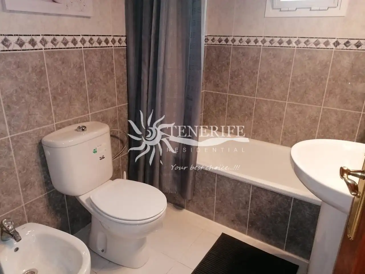 Baño de Planta baja en venta en Adeje con Terraza y Amueblado