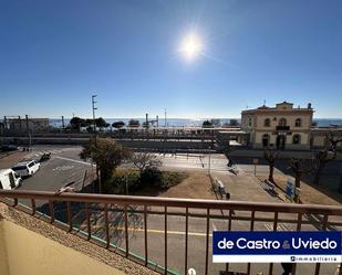 Vista exterior de Apartament en venda en Pineda de Mar amb Aire condicionat, Calefacció i Terrassa