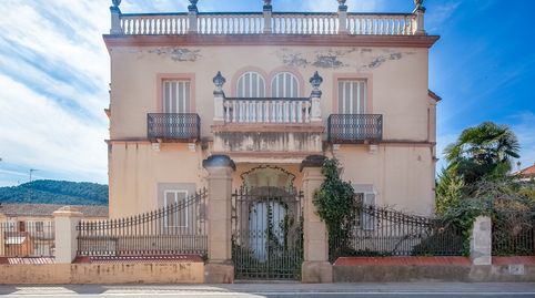 Solvia Inmobiliaria  Chalet adosado Navàs