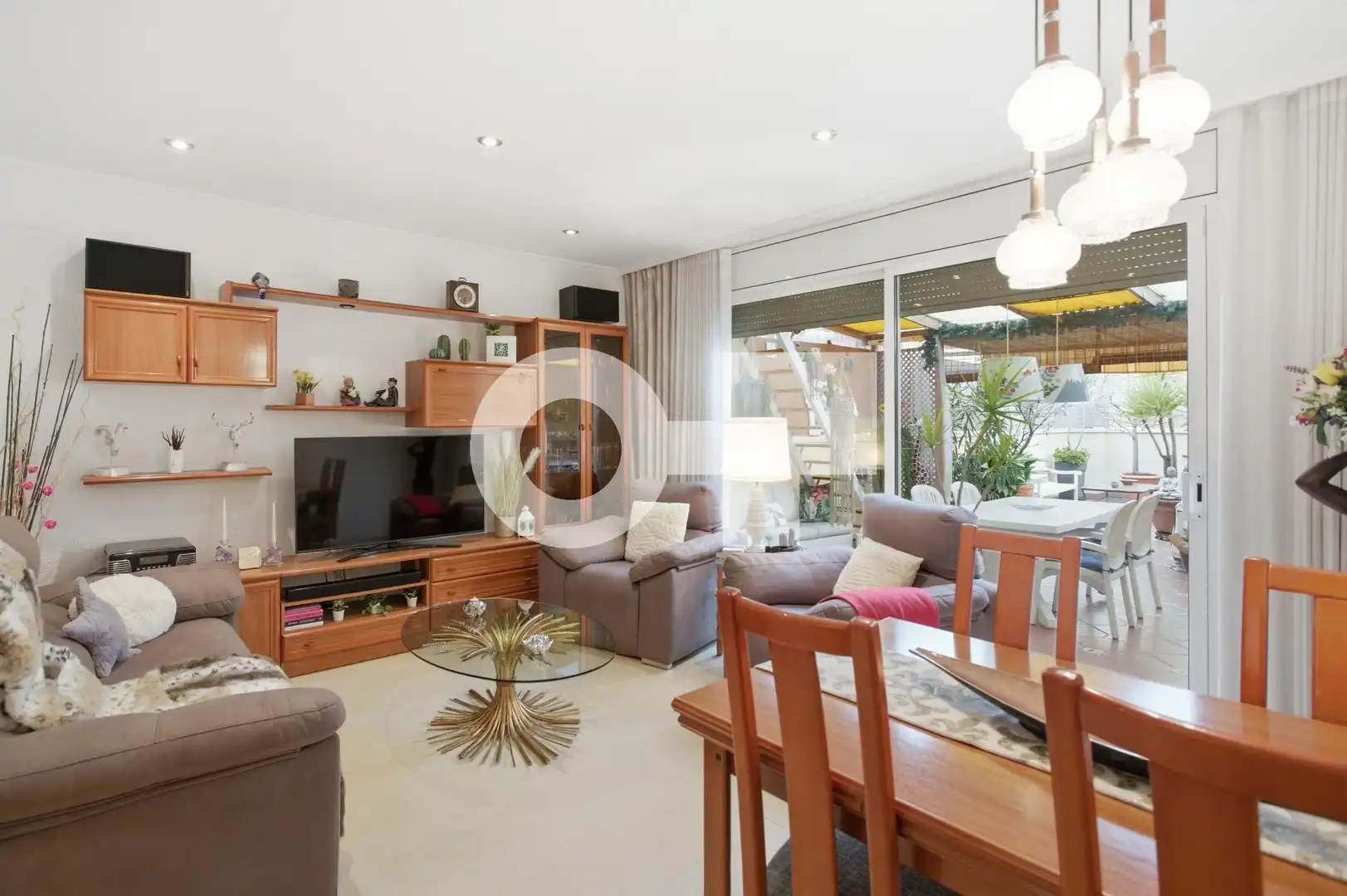 Living room of Detached homes for sale in Sant Adrià de Besòs  with Air Conditioner, Terrace and Storage room