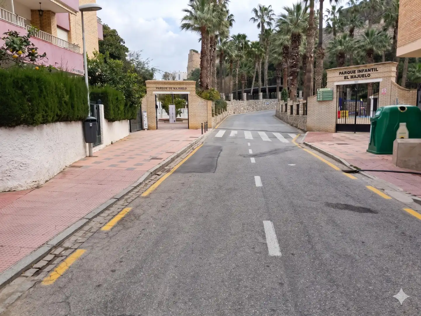 Vista exterior de Piso en venta en Almuñécar con Calefacción, Amueblado y Balcón