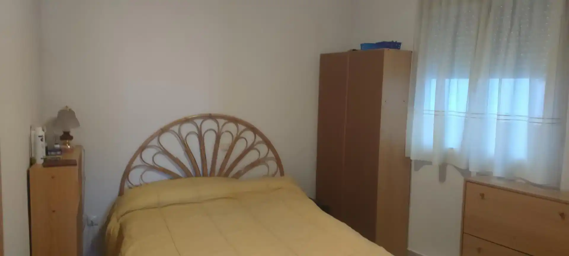 Dormitori de Pis en venda en Santa Cruz del Valle amb Moblat, Forn i Rentadora