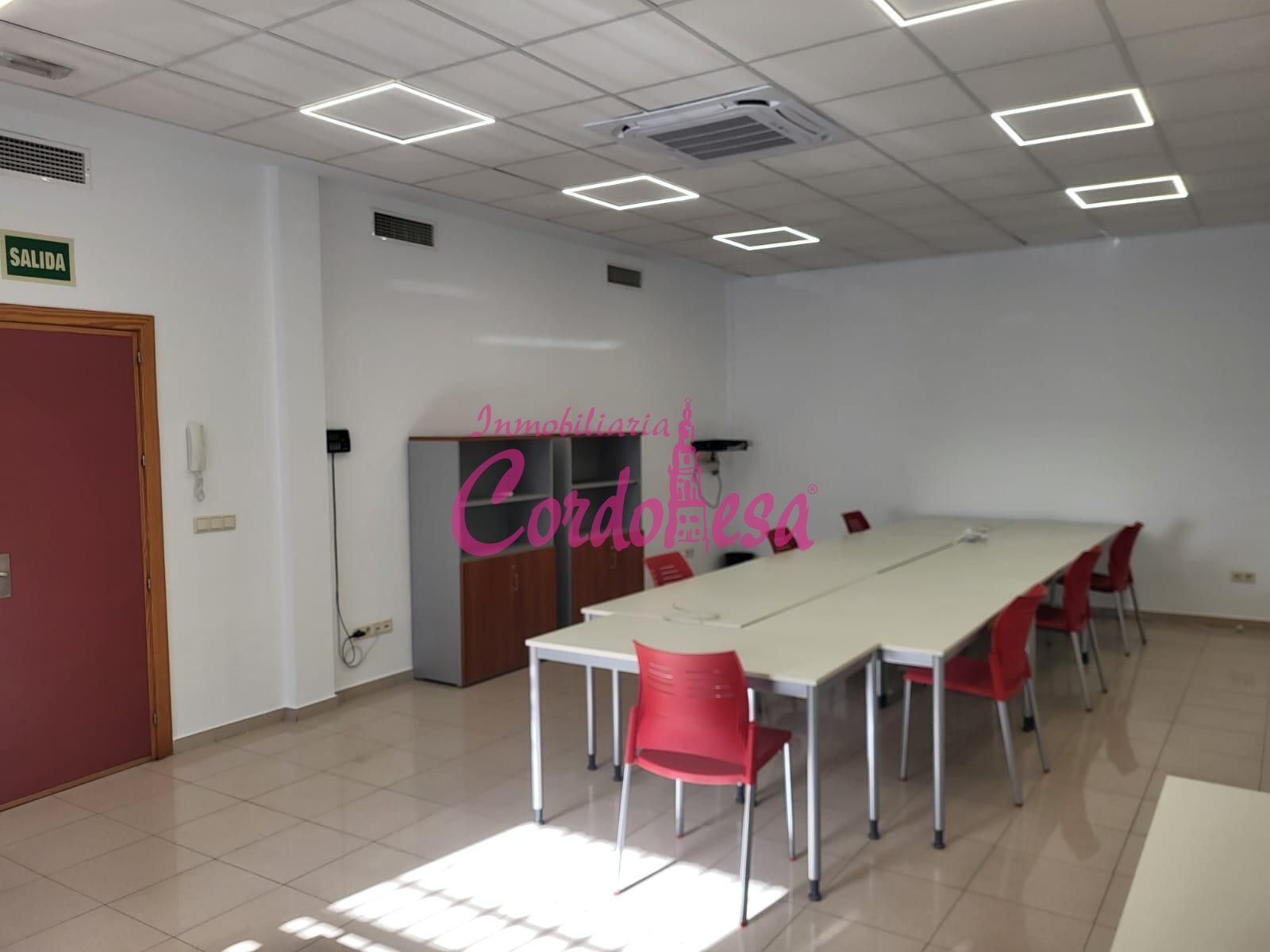 Office to rent in Alcolea, Periurbano Este - Campiña