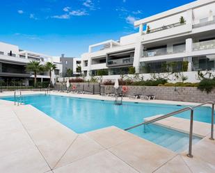 Piscina de Apartament de lloguer en Estepona amb Aire condicionat, Terrassa i Piscina