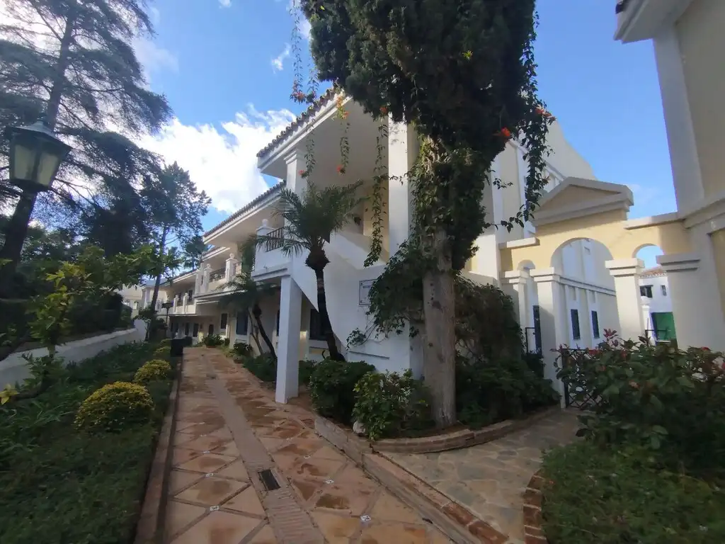 Home with pool for sale in Nueva Andalucía, imagen 8