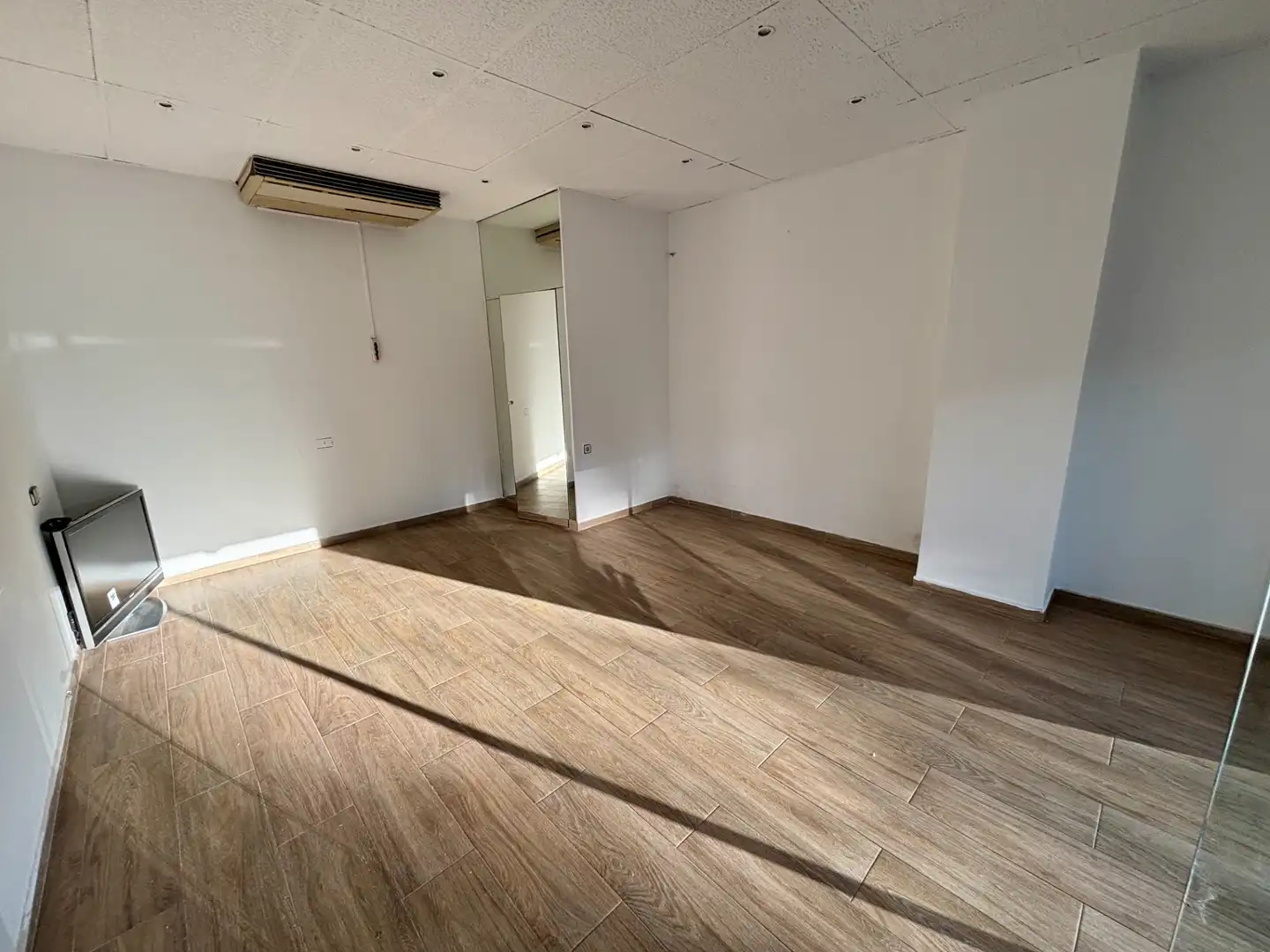 Local comercial en alquiler en Carretera d'Esplugues 232, imagen 2