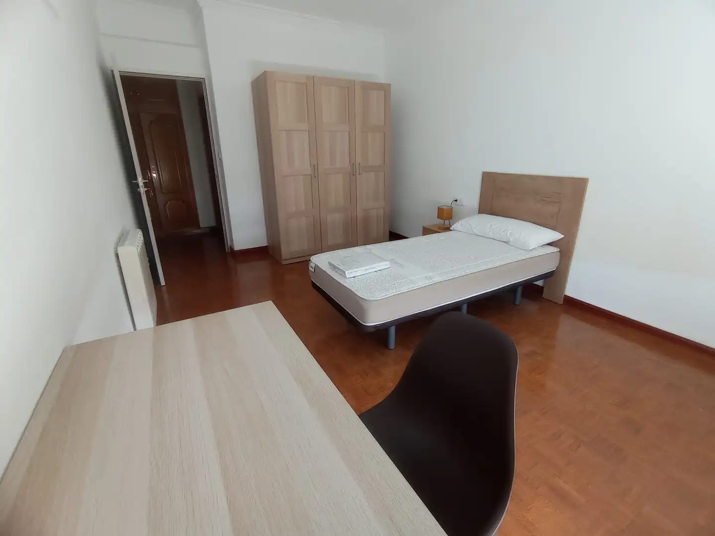 Bedroom of Flat for share in Ourense Capital   with Heating, Furnished and Oven