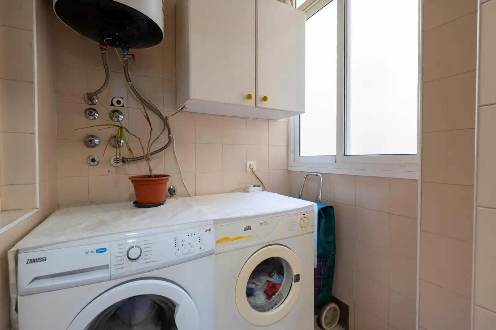 Kitchen of Flat for sale in Almería  with Air Conditioner, Storage room and Balcony