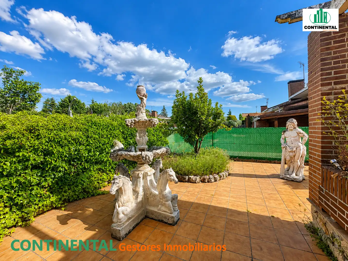 Terrassa de Casa o xalet en venda en Galapagar amb Calefacció, Jardí privat i Terrassa