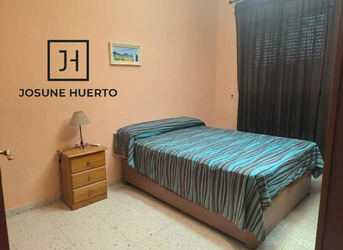 Bedroom of Flat for sale in Zalamea de la Serena  with Air Conditioner, Furnished and Balcony
