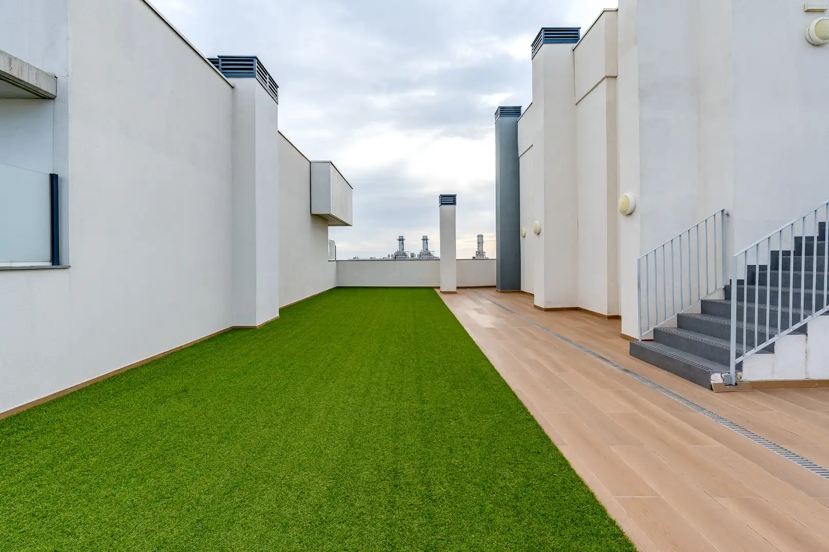 Terraza de Ático en venta en Sant Adrià de Besòs con Aire acondicionado, Calefacción y Parquet