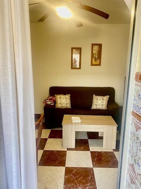 Living room of Flat for sale in  Sevilla Capital  with Terrace