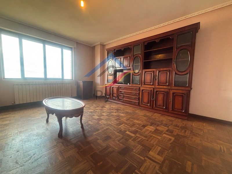Living room of Single-family semi-detached for sale in Santander  with Heating, Private garden and Parquet flooring