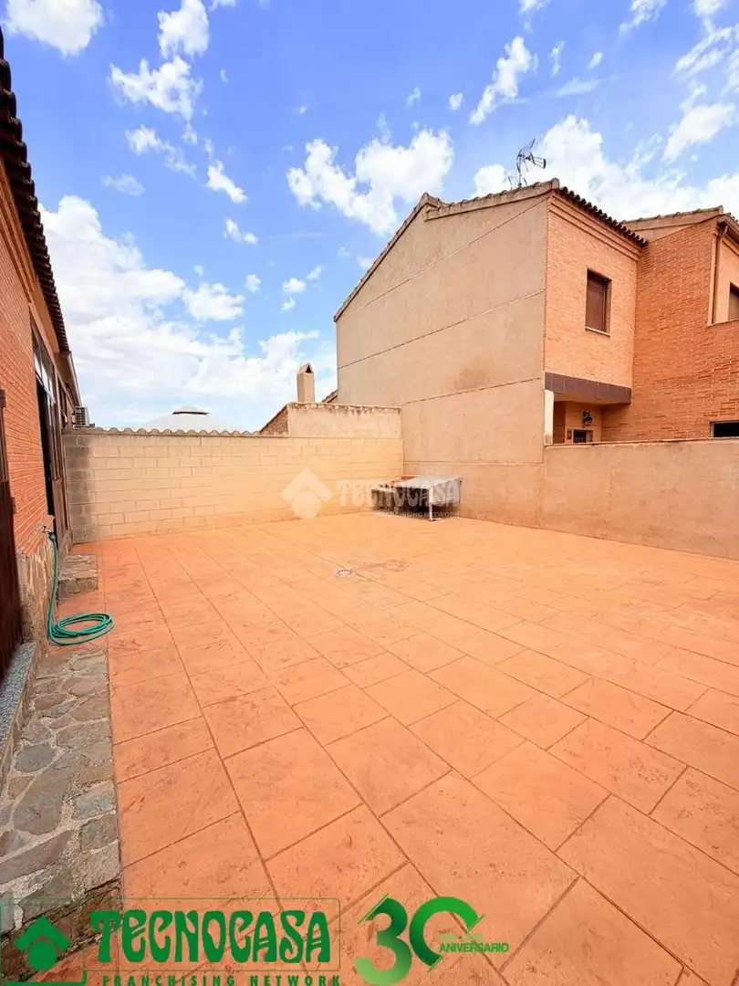 Terraza de Casa adosada en venta en Burujón con Aire acondicionado, Calefacción y Terraza