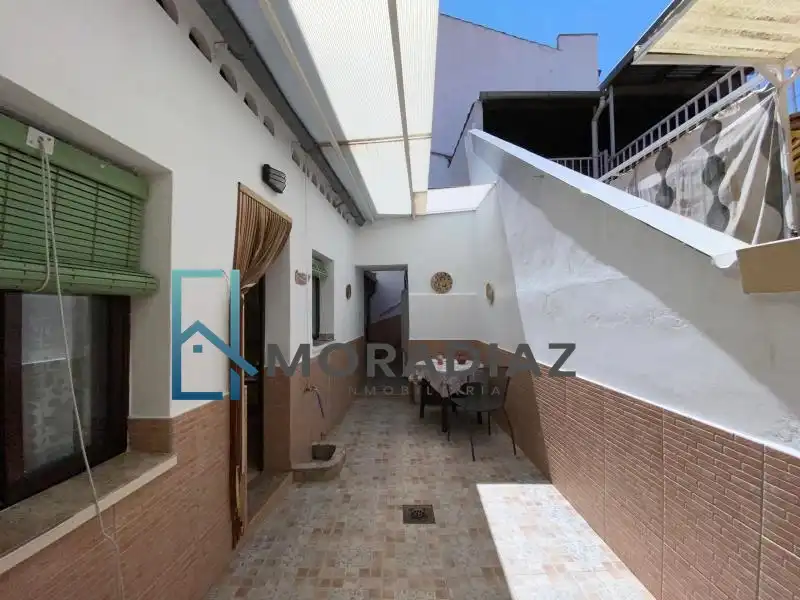Vista exterior de Casa adosada en venda en Don Benito amb Aire condicionat, Calefacció i Terrassa