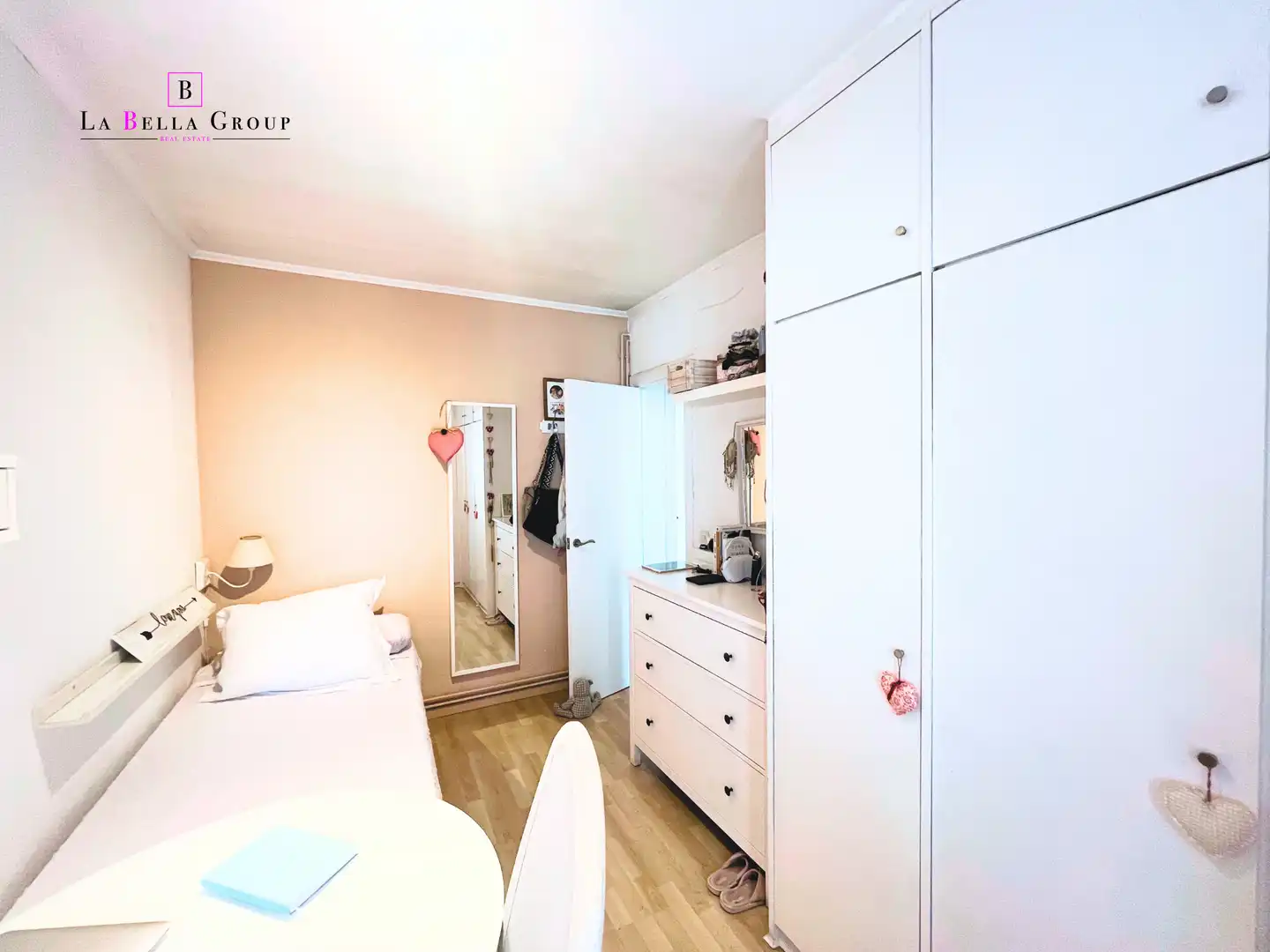 Flat with terrace for sale in Pla de Montbau, imagen 3