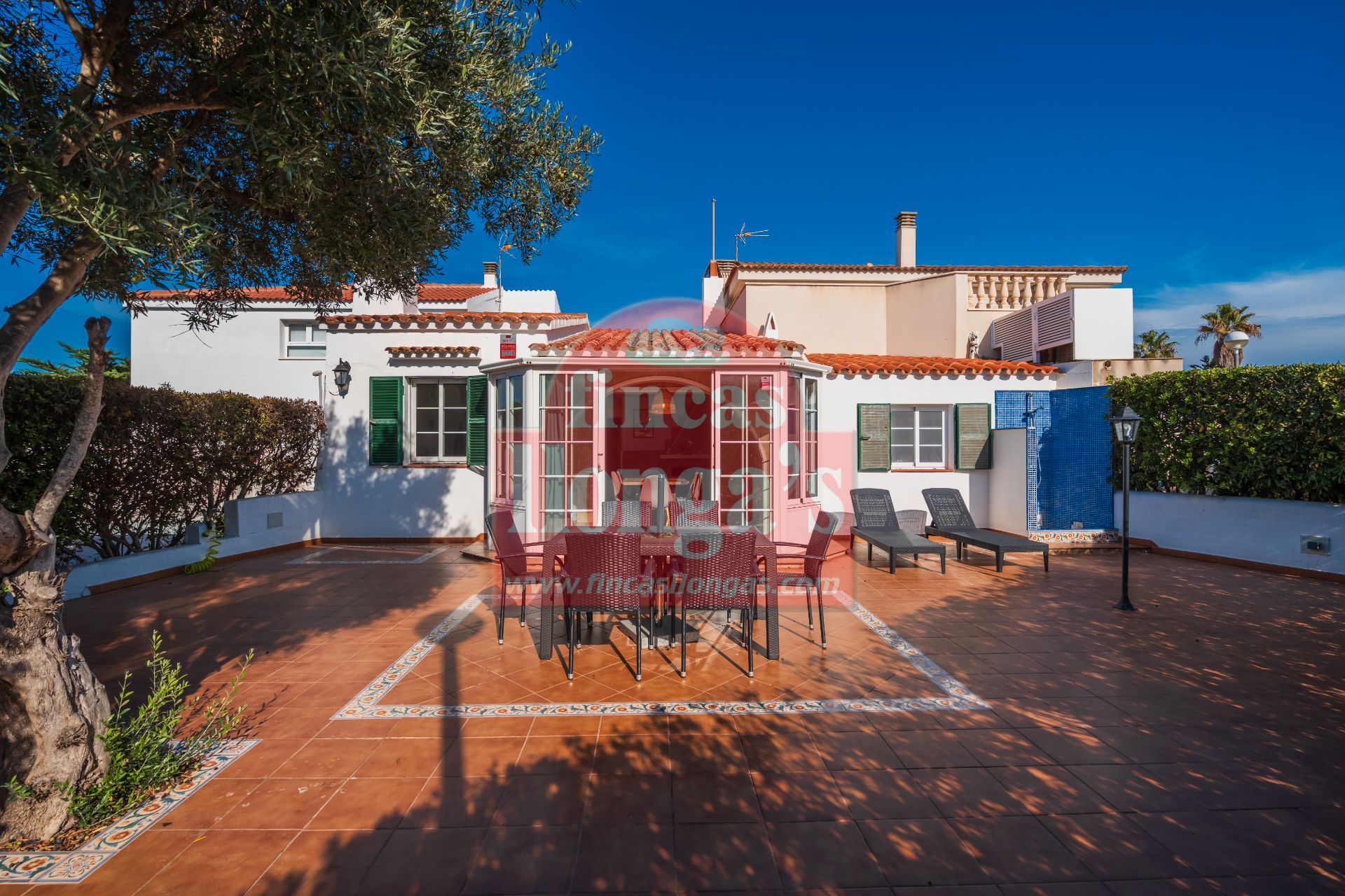 Vista exterior de Casa adosada en venda en Ciutadella de Menorca