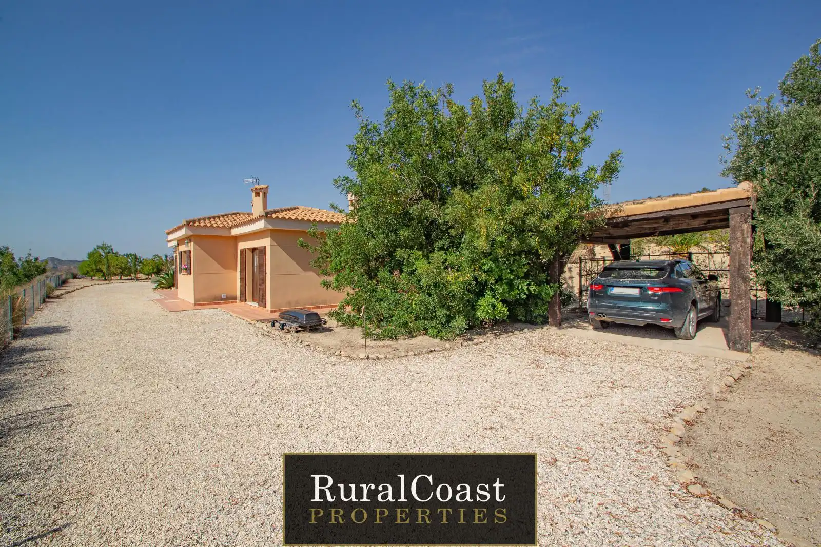 Vista exterior de Casa o xalet en venda en Jijona / Xixona amb Calefacció, Traster i Piscina