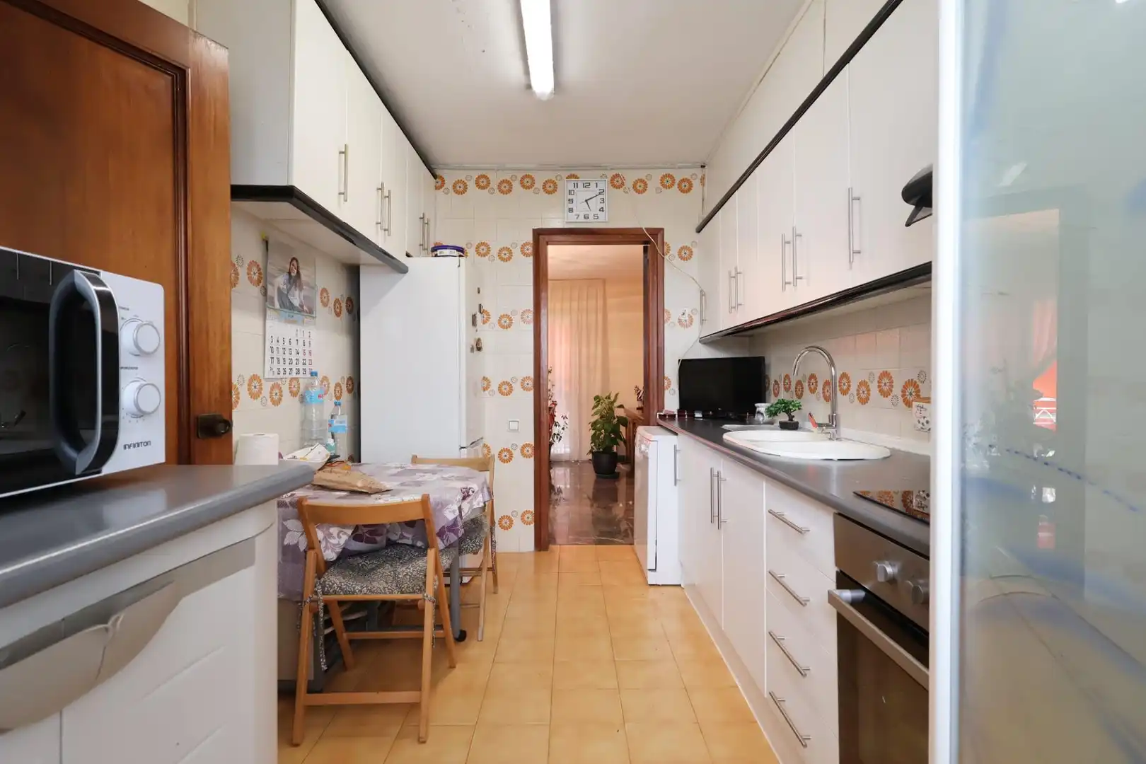 Kitchen of Flat for sale in Vilanova i la Geltrú  with Balcony