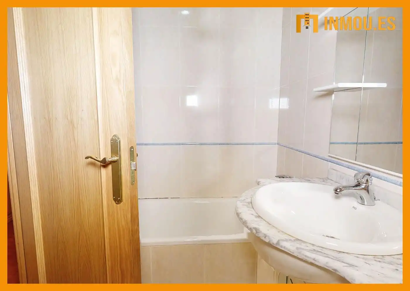 Badezimmer von Wohnung zum Verkauf in Ourense Capital  mit Heizung, Parkett und Terrasse