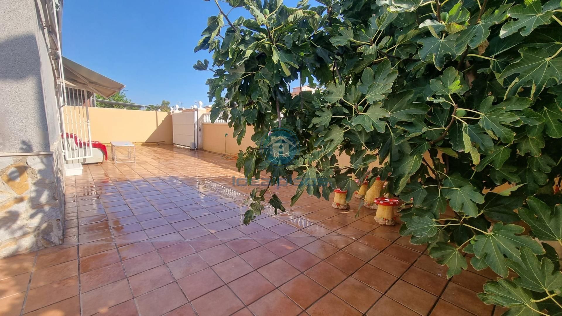 Terrassa de Casa o xalet en venda en Alicante / Alacant amb Aire condicionat, Jardí privat i Terrassa