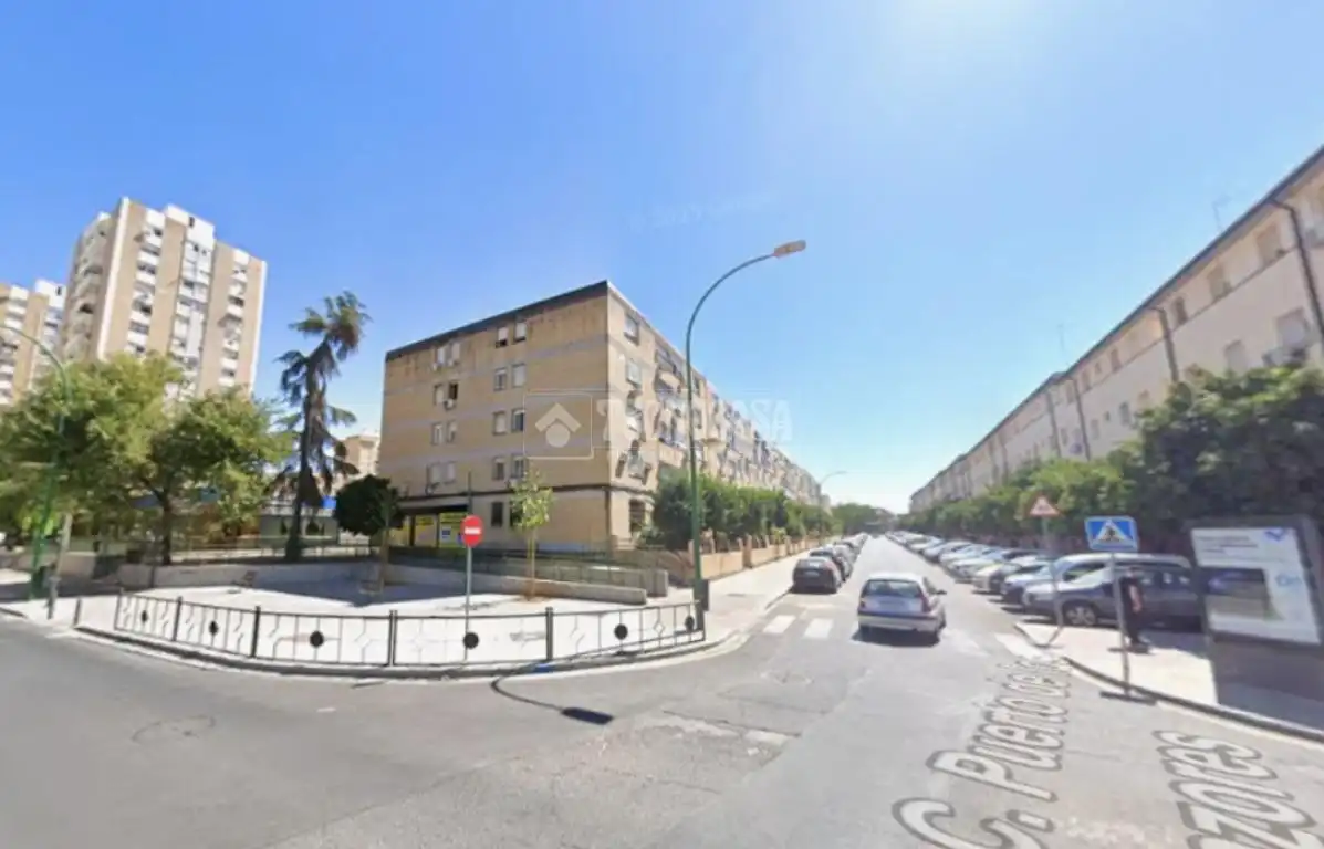 Exterior view of Flat for sale in  Sevilla Capital  with Air Conditioner and Furnished