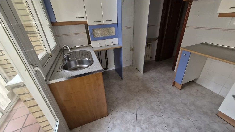 Kitchen of Flat for sale in Cistérniga