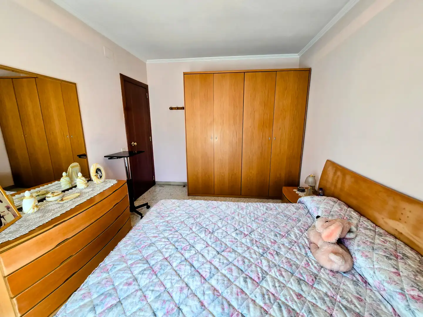 Schlafzimmer von Einfamilien-Reihenhaus zum Verkauf in Manlleu mit Heizung, Privatgarten und Terrasse