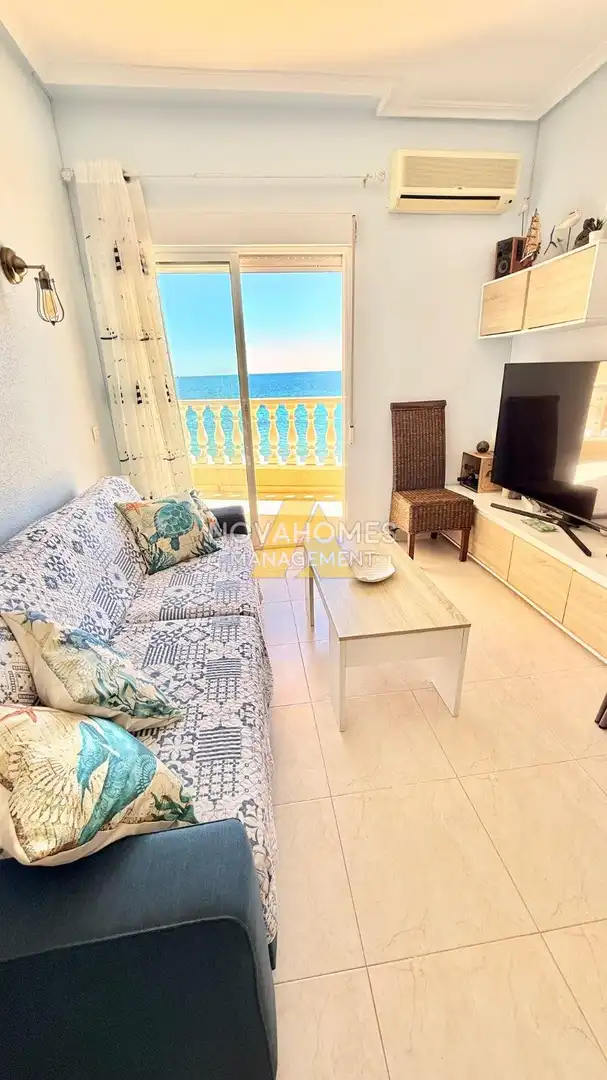 Wohnzimmer von Wohnungen zum Verkauf in La Manga del Mar Menor mit Klimaanlage, Heizung und Terrasse