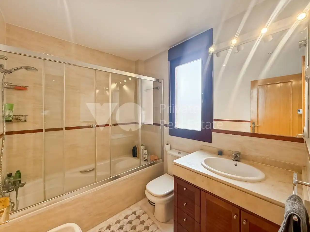 Bathroom of Flat for sale in Majadahonda  with Air Conditioner, Heating and Terrace