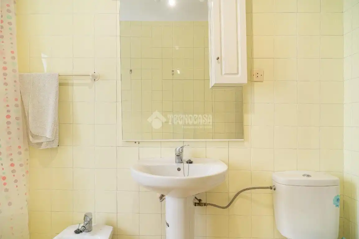 Baño de Piso en venta en Úbeda con Aire acondicionado y Balcón