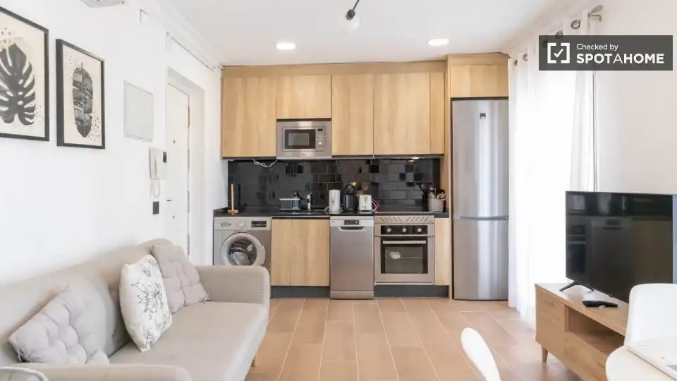 Cocina de Piso de alquiler en Madrid con Aire acondicionado, Calefacción y Amueblado