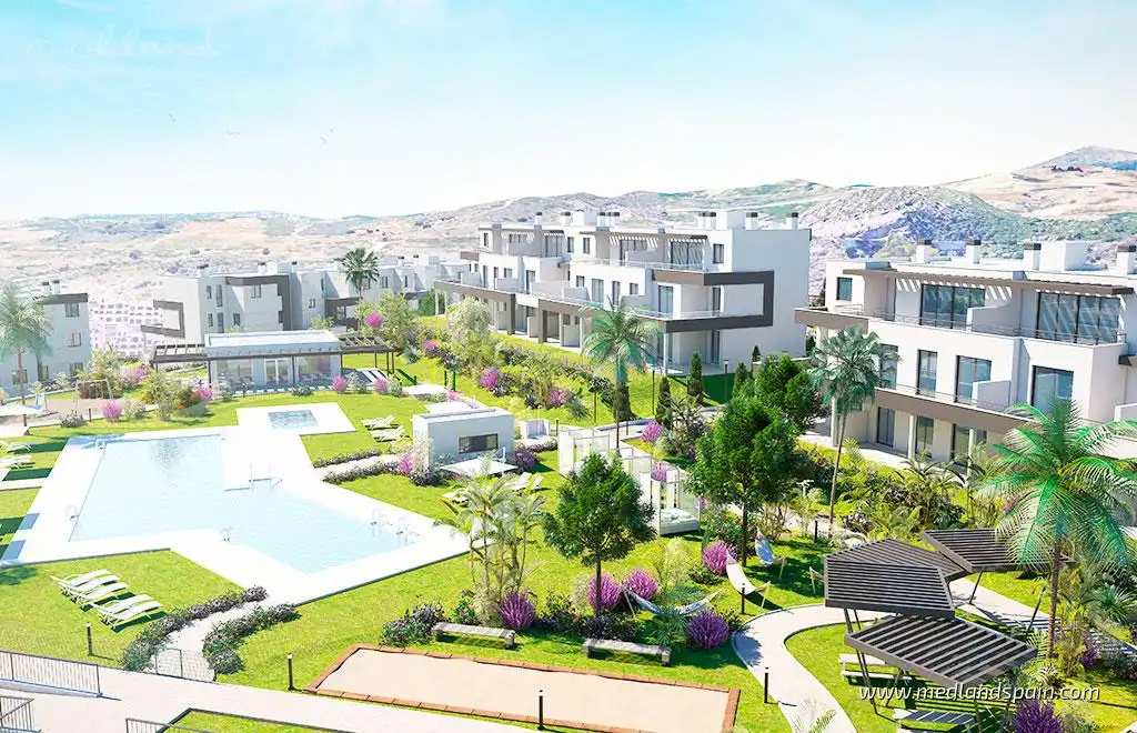 Außenansicht von Wohnungen zum Verkauf in Estepona mit Klimaanlage, Heizung und Terrasse