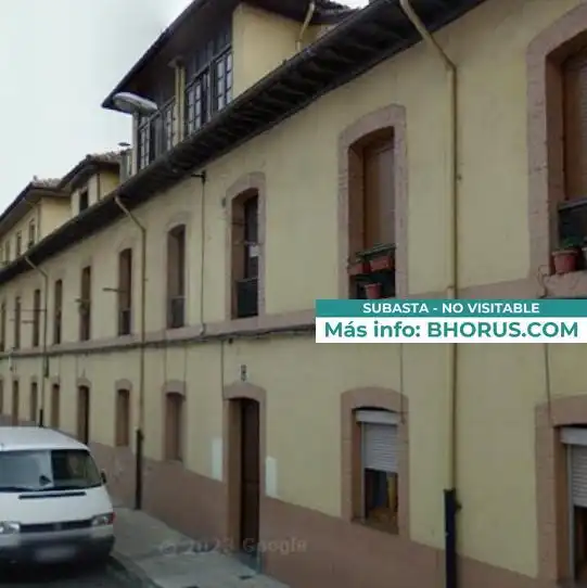 Vista exterior de Àtic en venda en Oviedo 