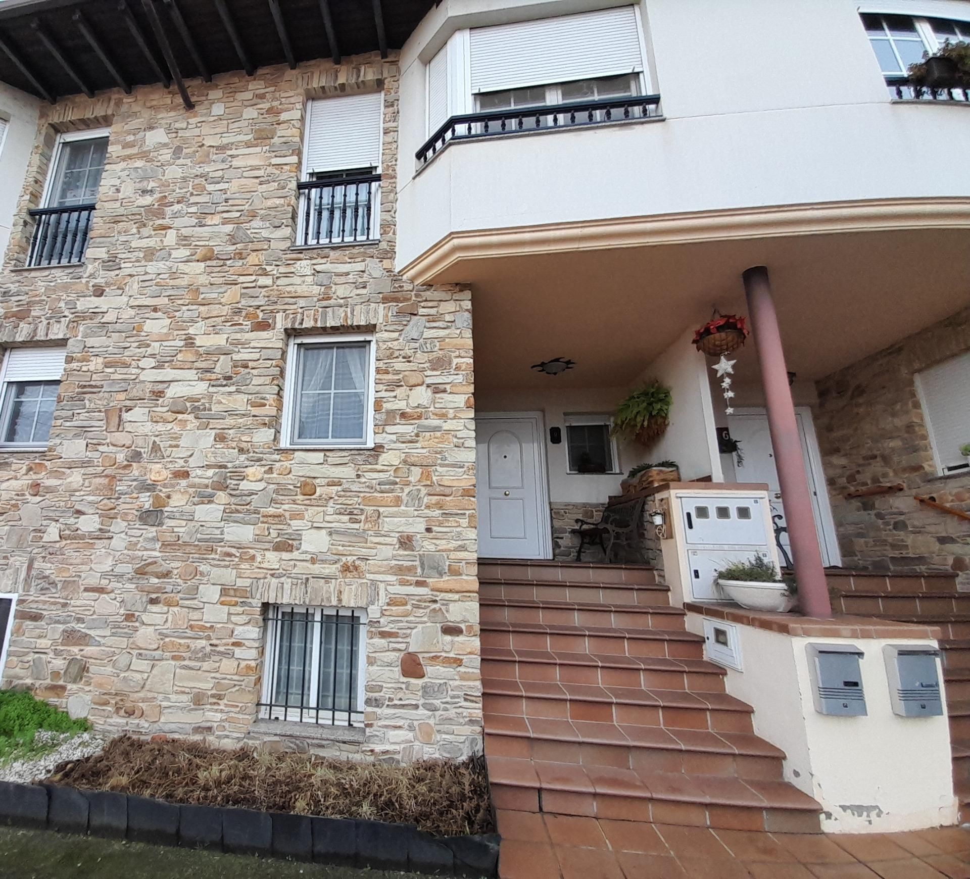 Casa adosada en venta en Cuatro Vientos