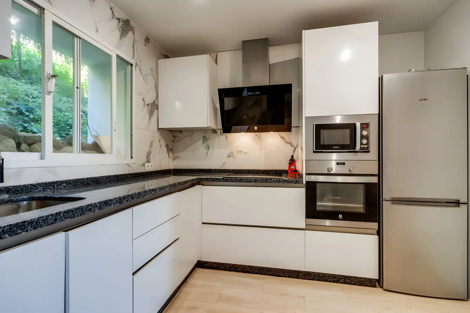 Apartment with pool for sale in La Quinta, imagen 3