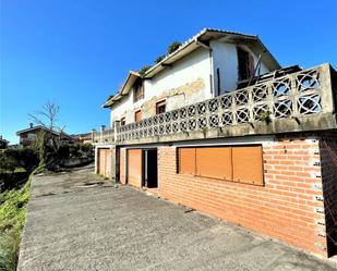 Exterior view of House or chalet for sale in Noja