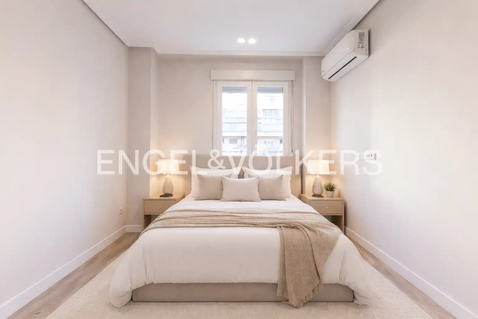 Habitación de Piso en venta en Madrid con Aire acondicionado y Calefacción