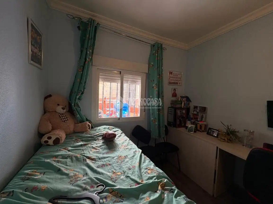 Habitación de Piso en venta en Jaén con Aire acondicionado