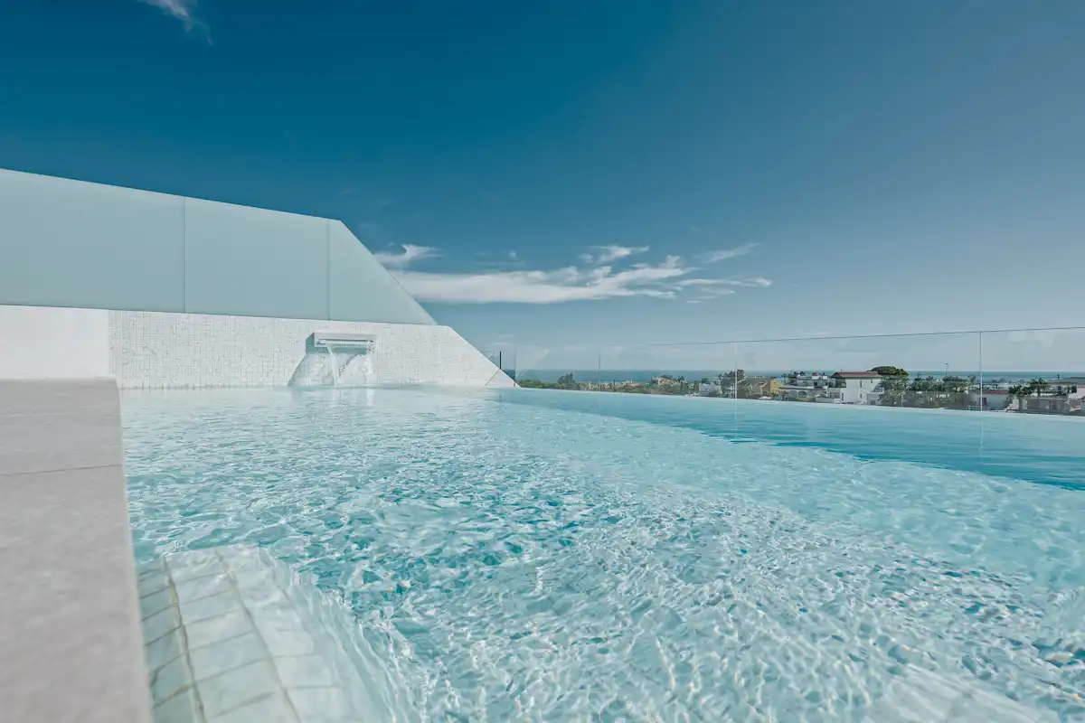 Casa pareada con piscina en venta en Nueva Andalucía, imagen 2